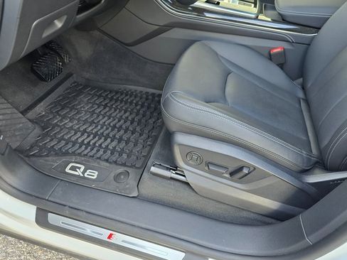 Used 2025 Audi Q8 Premium Plus image 21