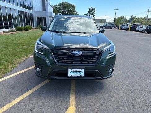 Used 2023 Subaru Forester Premium AWD/4WD image 2