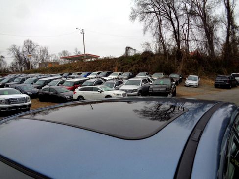 Used 2010 Subaru Impreza 2.5i Premium image 11