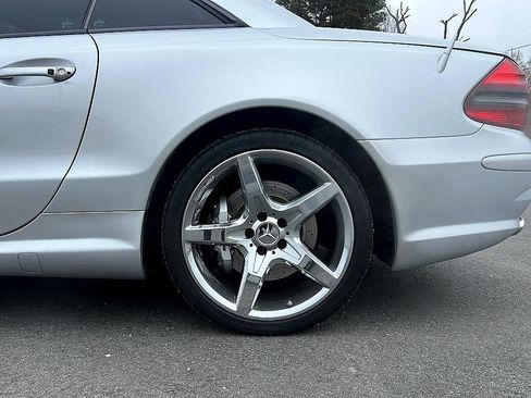 Used 2007 Mercedes-Benz SL 55 AMG image 12