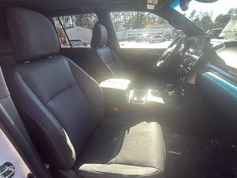 Used 2023 Lexus GX 460 Premium image 23