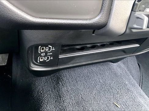 Used 2024 RAM 2500 Big Horn image 16