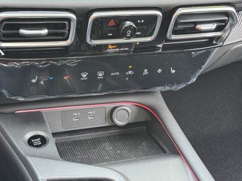 New 2026 Nissan Sentra SV w/ SV Convenience Package FWD image 11