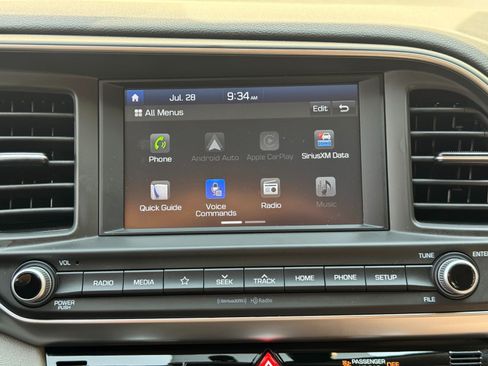 Used 2020 Hyundai Elantra SEL FWD image 23