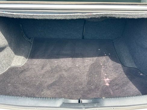 Used 2018 Chrysler 300 Limited RWD image 49