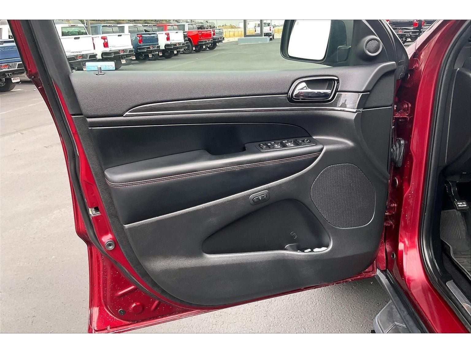 Used 2021 Jeep Grand Cherokee Trailhawk w/ Trailhawk Luxury Group AWD/4WD image 25