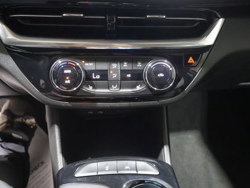 Used 2024 Buick Envista Sport Touring w/ Experience Buick Package FWD image 27