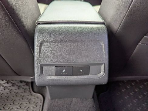 Used 2020 Volkswagen Jetta R-Line FWD image 40