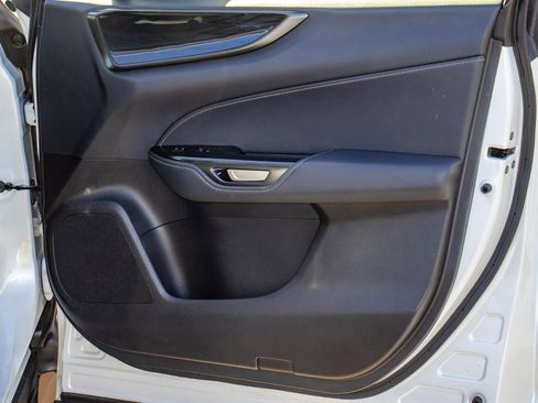 Used 2024 Lexus NX 250 FWD w/ Premium Package image 17