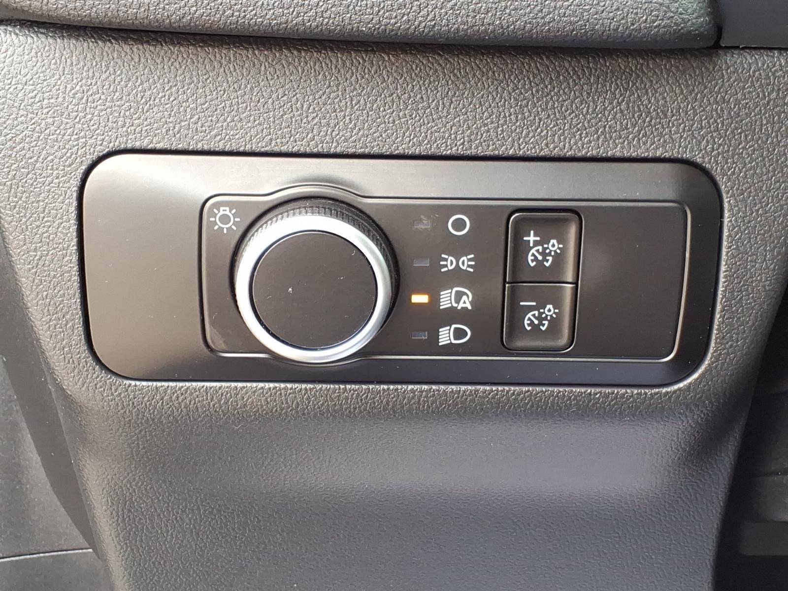 Used 2025 Ford Escape ST-Line FWD image 17