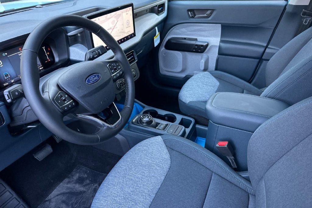 New 2026 Ford Maverick XLT w/ XLT Luxury Package FWD image 10