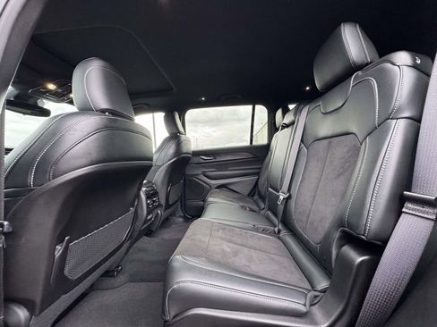 Used 2024 Jeep Grand Cherokee L Altitude image 14