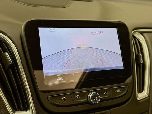 Used 2024 Chevrolet Malibu LT image 16