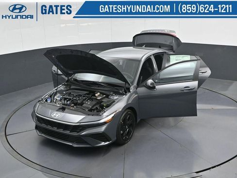 New 2026 Hyundai Elantra SEL Sport FWD image 47