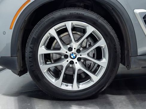 Used 2024 BMW X5 xDrive40i AWD/4WD image 27