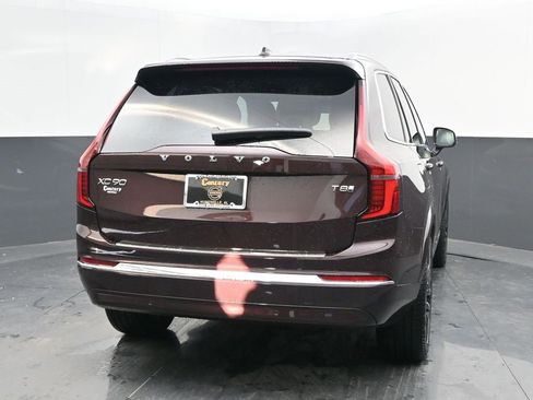 New 2025 Volvo XC90 T8 Core w/ Climate Package image 6