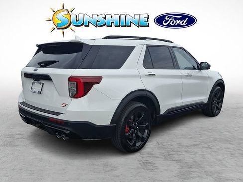 Certified 2022 Ford Explorer ST w/ Equipment Group 401A AWD/4WD image 6