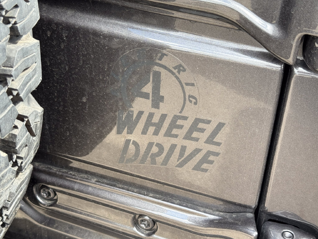 Used 2024 Jeep Wrangler Unlimited AWD/4WD image 14