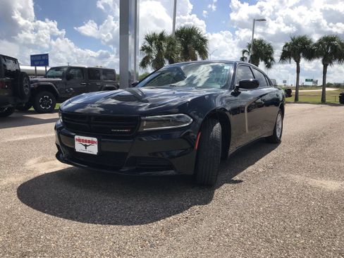 Used 2022 Dodge Charger SXT image 3