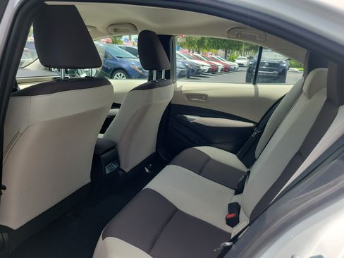 Used 2025 Toyota Corolla LE FWD image 18