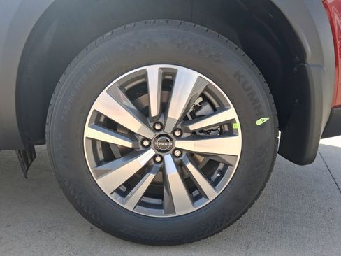 New 2026 Nissan Pathfinder SL AWD/4WD image 35