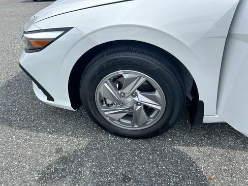 New 2026 Hyundai Elantra SE FWD image 33