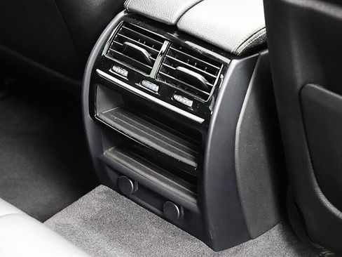 Used 2018 BMW 540i RWD image 24