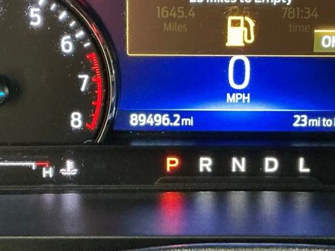 Used 2022 Ford Explorer XLT w/ Equipment Group 202A image 30