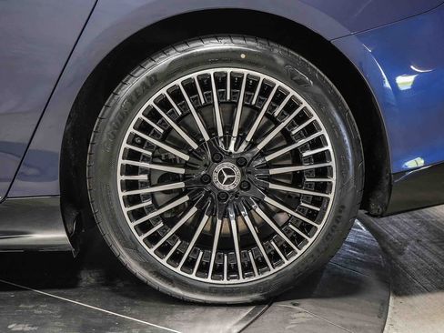 Certified 2023 Mercedes-Benz EQS 580 4MATIC Sedan image 10