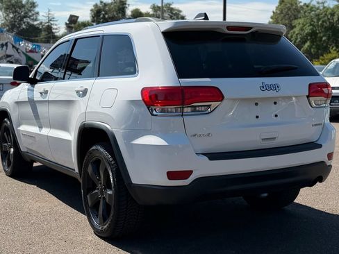 Used 2015 Jeep Grand Cherokee Laredo w/ Quick Order Package 23E AWD/4WD image 5