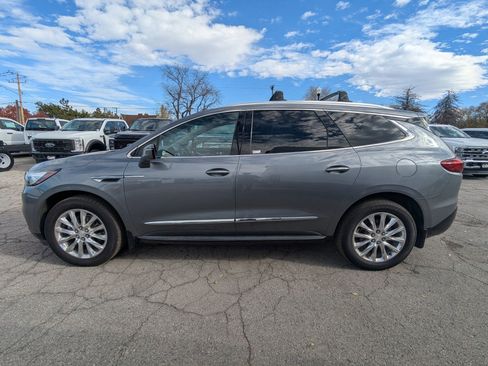 Used 2021 Buick Enclave Premium w/ Sun and Sites Package image 10