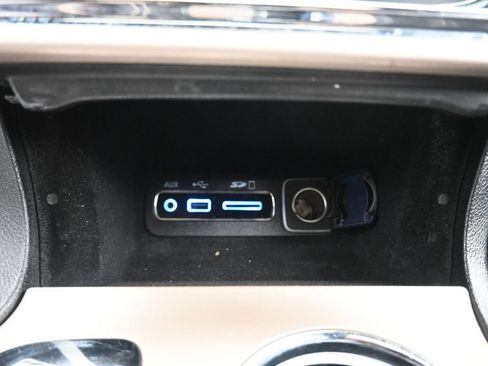 Used 2017 Jeep Grand Cherokee Limited AWD/4WD image 22