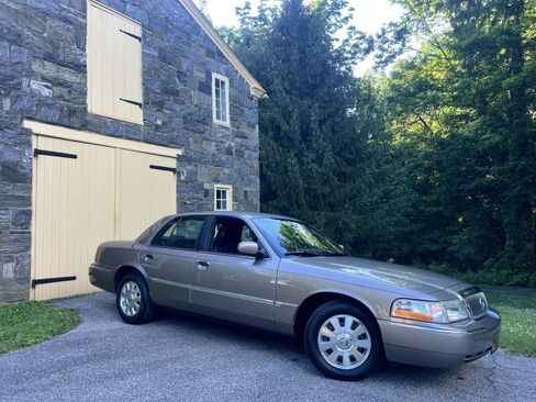 Used 2003 Mercury Grand Marquis LS RWD image 28