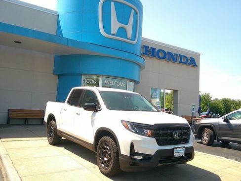 Certified 2025 Honda Ridgeline Sport+ image 1