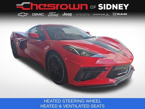 Used 2022 Chevrolet Corvette Stingray Preferred Cpe w/ Z51 Performance Package RWD image 3