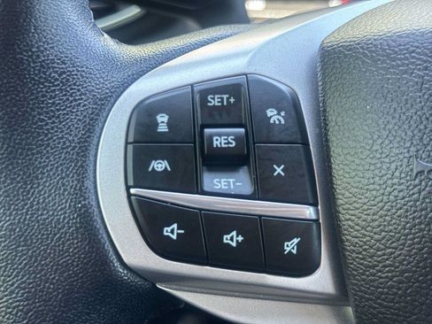 Used 2023 Ford Explorer XLT w/ Equipment Group 202A RWD image 29