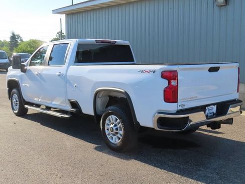 Used 2025 Chevrolet Silverado 2500 LT w/ Convenience Package AWD/4WD image 9