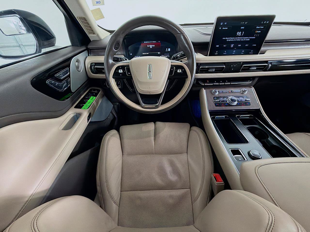Used 2020 Lincoln Aviator Reserve w/ Equipment Group 202A AWD/4WD image 13