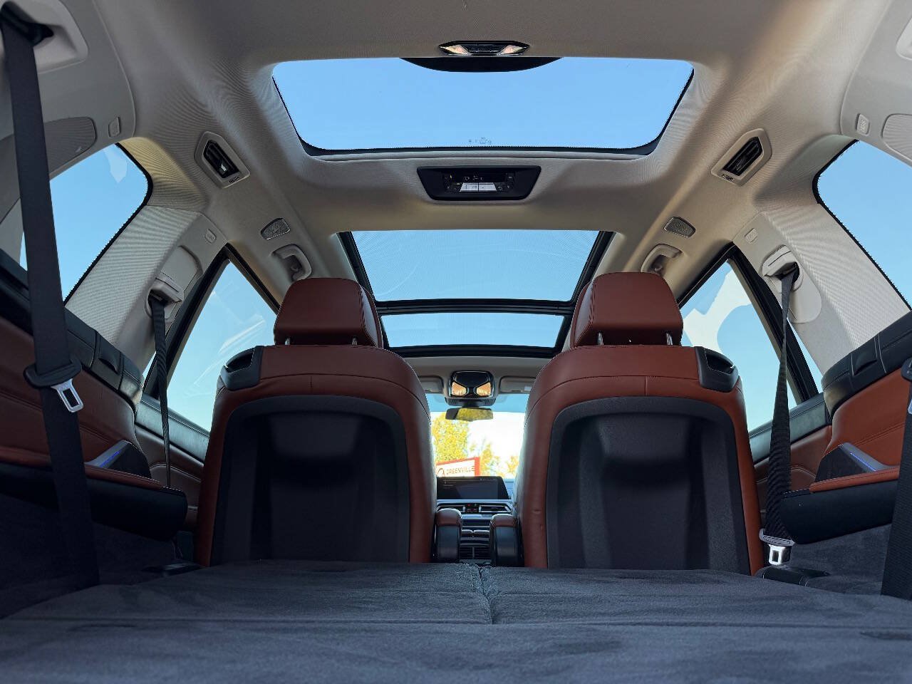 Used 2019 BMW X7 xDrive50i w/ Dynamic Handling Package AWD/4WD image 11