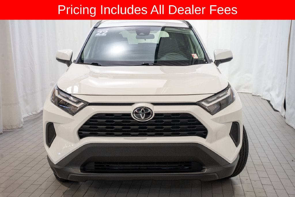 Used 2022 Toyota RAV4 XLE FWD image 2