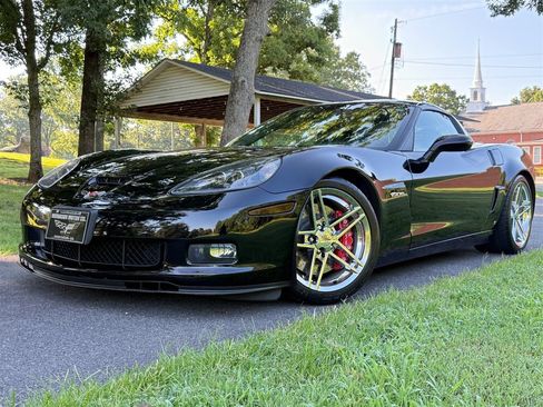 Used 2008 Chevrolet Corvette Z06 w/ Preferred Equipment Group RWD image 2
