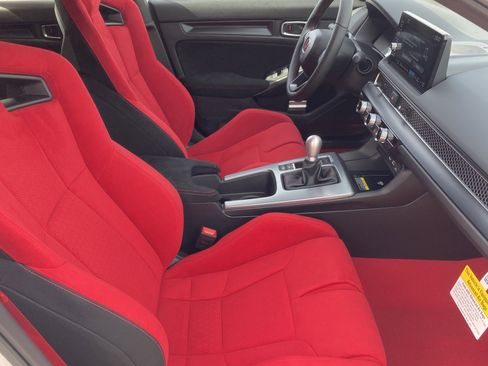 Used 2026 Honda Civic Type R image 9