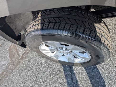 Used 2016 GMC Canyon SLE w/ SLE Convenience Package image 5