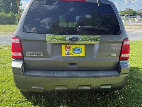 Used 2011 Ford Escape Limited w/ 301A Rapid Spec Order Code FWD image 7