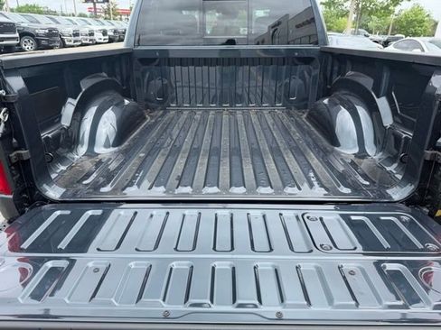 New 2026 RAM 1500 Laramie AWD/4WD image 12