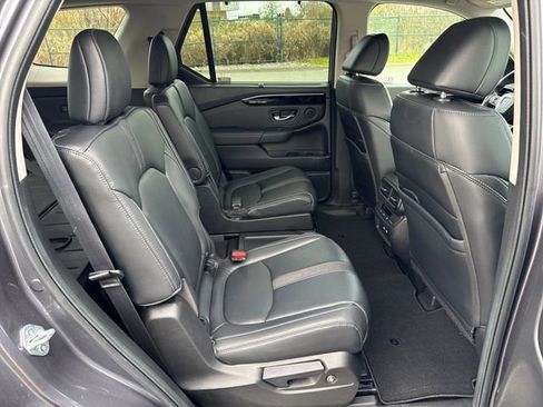 Used 2023 Honda Pilot EX-L image 10