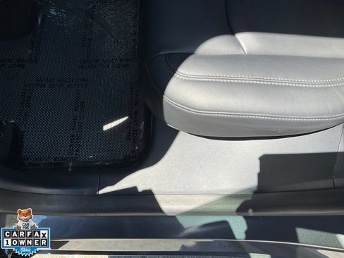 Used 2020 Tesla Model Y Long Range AWD/4WD image 30