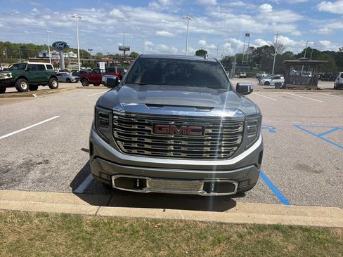 Used 2024 GMC Sierra 1500 Denali image 2