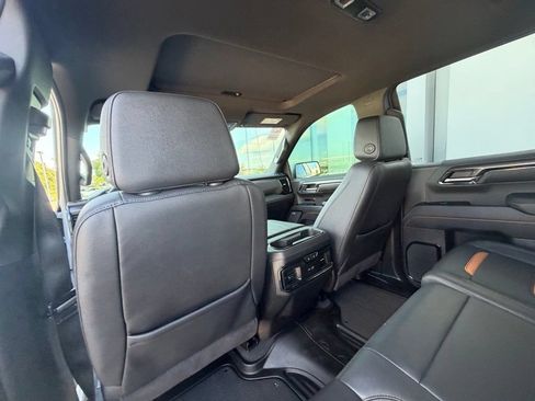 Used 2024 GMC Sierra 1500 AT4 w/ Technology Package AWD/4WD image 26