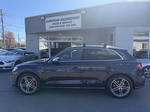 Used 2018 Audi SQ5 Premium Plus w/ S Sport Package AWD/4WD image 4
